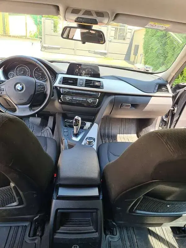 Usata BMW 318 Advantage 150 CV (110 kW) 2017 Nero Station wagon