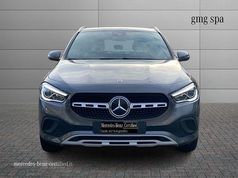 Usata Mercedes GLA180 116 CV (85 kW) 2022 Grigio SUV