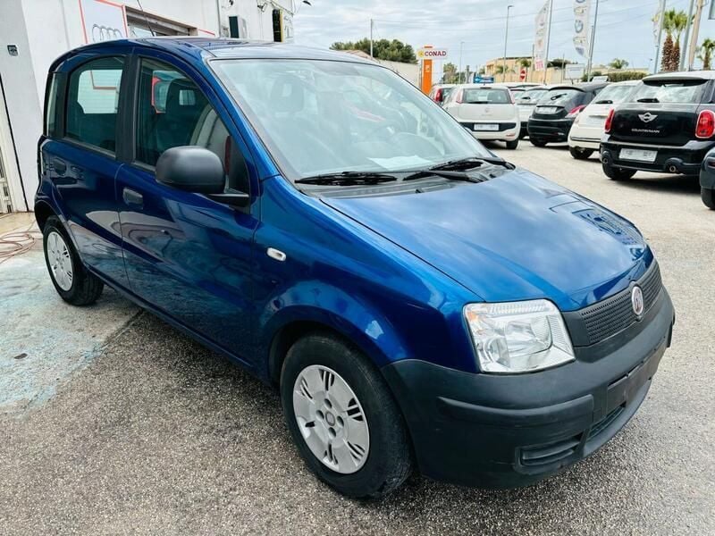 Blu Usata 2010 Fiat Panda Dynamic Due volumi | 4000 € (Buon prezzo) - Immagine 1/4