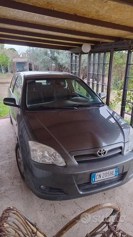 Usata Toyota Corolla 2004