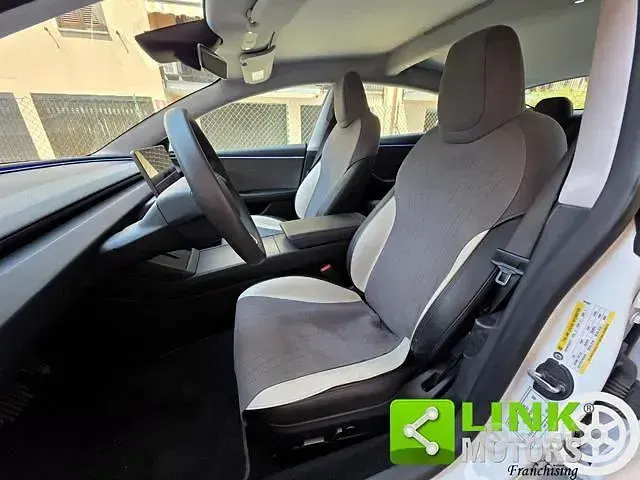 Usata Tesla Model 3 Standard Range 88 kW (120 CV) 2024 Bianco Berlina