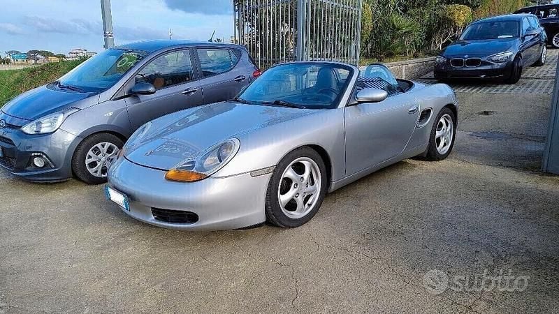 Second-hand Porsche Boxster 204 CP (150 kW) 1999 Cabrio