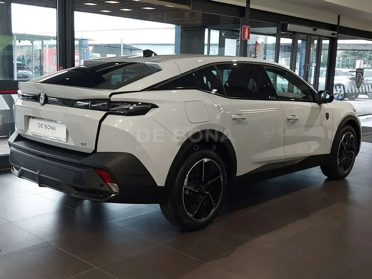 Nuova Peugeot 408 GTi 136 CV (100 kW) 2026 Bianco okenite  metallizzato SUV