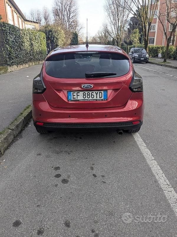 Usata Ford Focus Titanium 150 CV (110 kW) 2011 Rosso Berlina