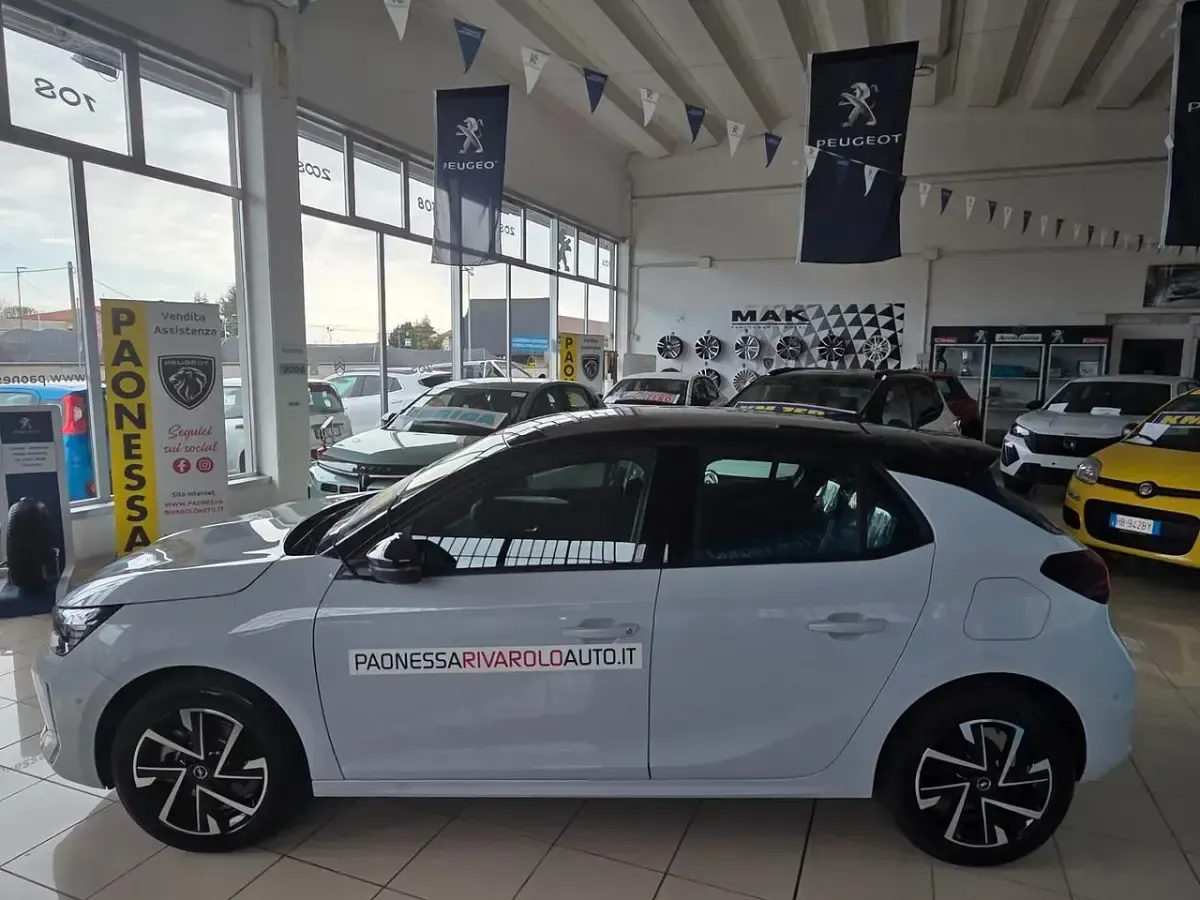 Nuova Opel Corsa 100 CV (73 kW) 2026 Bianco Utilitaria