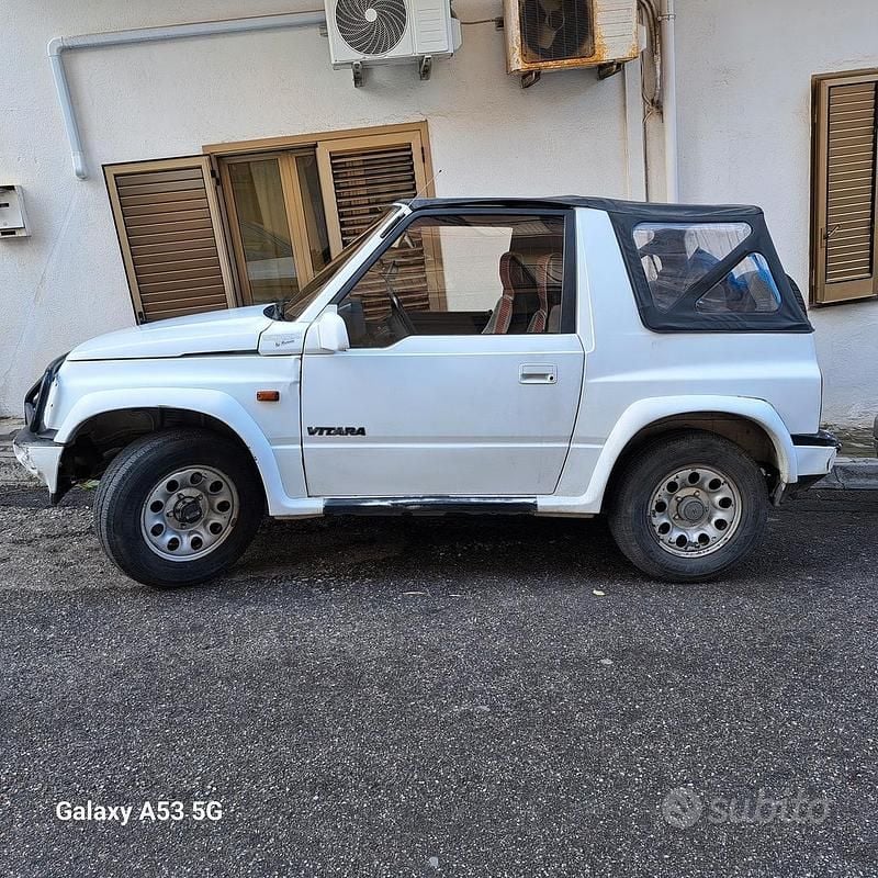 Usata Suzuki Vitara 1996 Bianco Cabrio