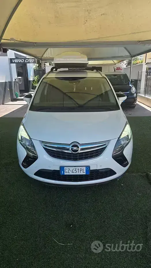 Usata Opel Zafira Tourer Cosmo 150 CV (110 kW) 2014 Bianco Monovolume