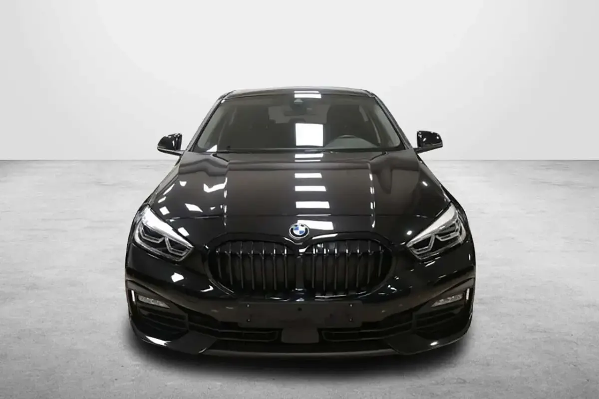 Usata BMW 116 Advantage 116 CV (85 kW) 2022 Nero Utilitaria