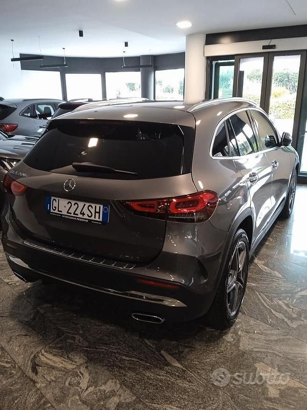 Usata Mercedes GLA200 163 CV (119 kW) 2022 Grigio SUV