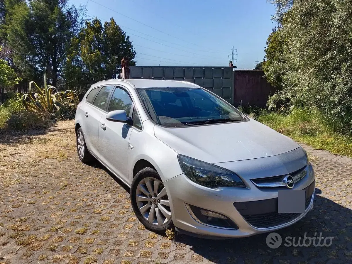 Usata Opel Astra Business 110 CV (80 kW) 2016 Grigio Station wagon