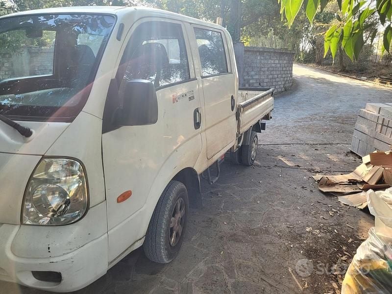 Usata Kia Bongo 2005 Bianco SUV