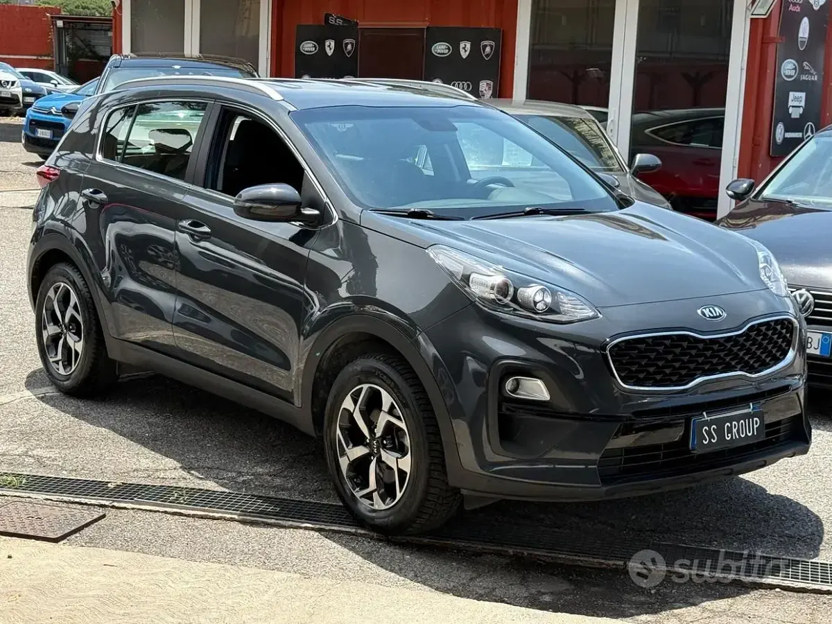 Usata Kia Sportage 126 CV (92 kW) 2020 Grigio SUV