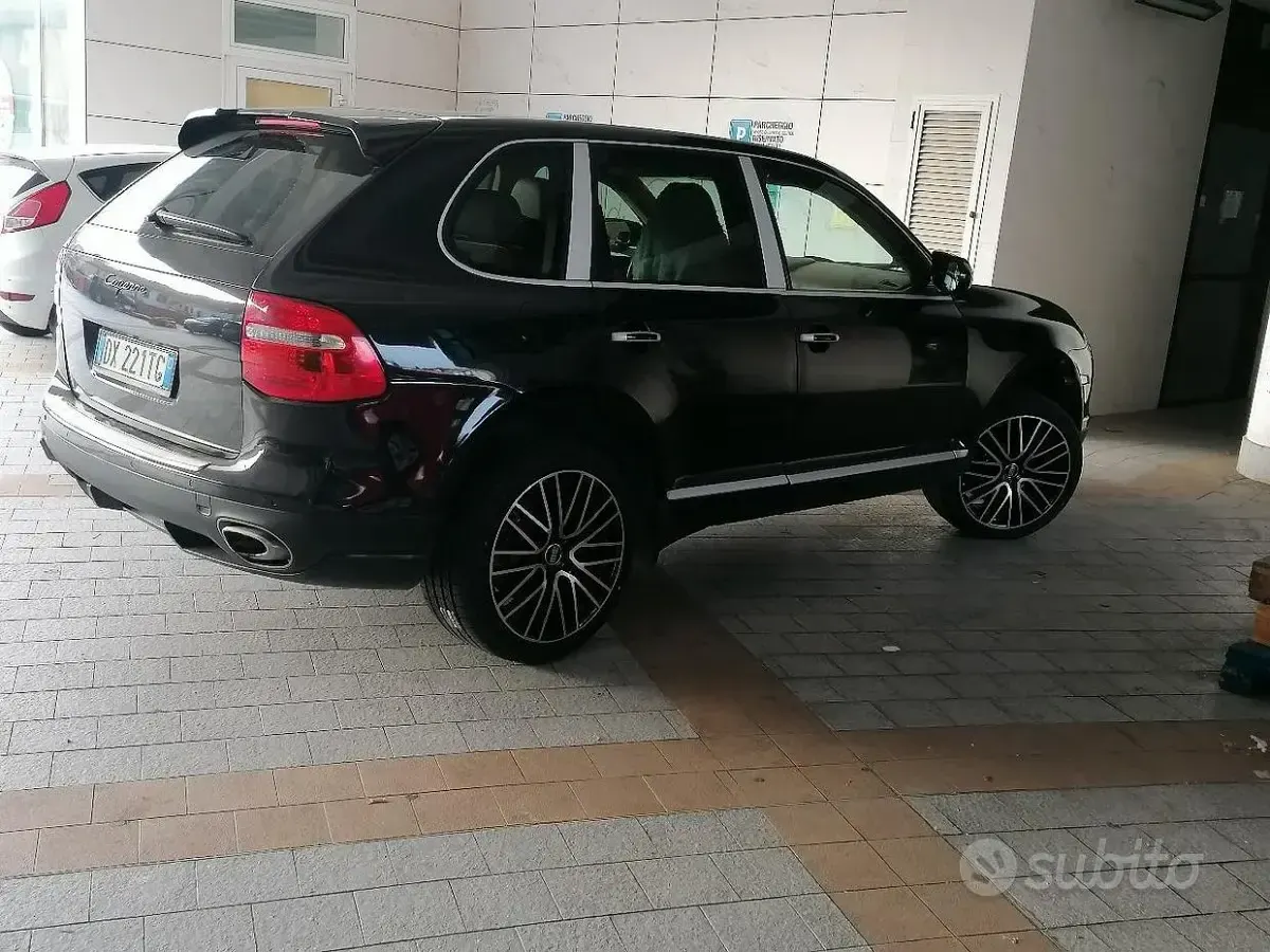 Usata Porsche Cayenne 290 CV (213 kW) 2007 Nero SUV