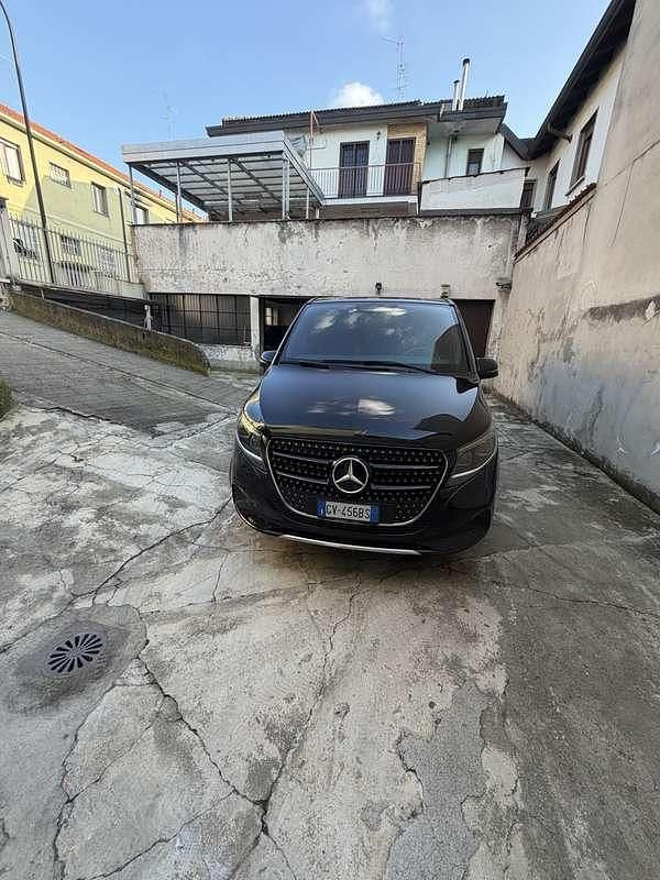 Usata Mercedes V250 Avantgarde 190 CV (139 kW) 2024 Monovolume