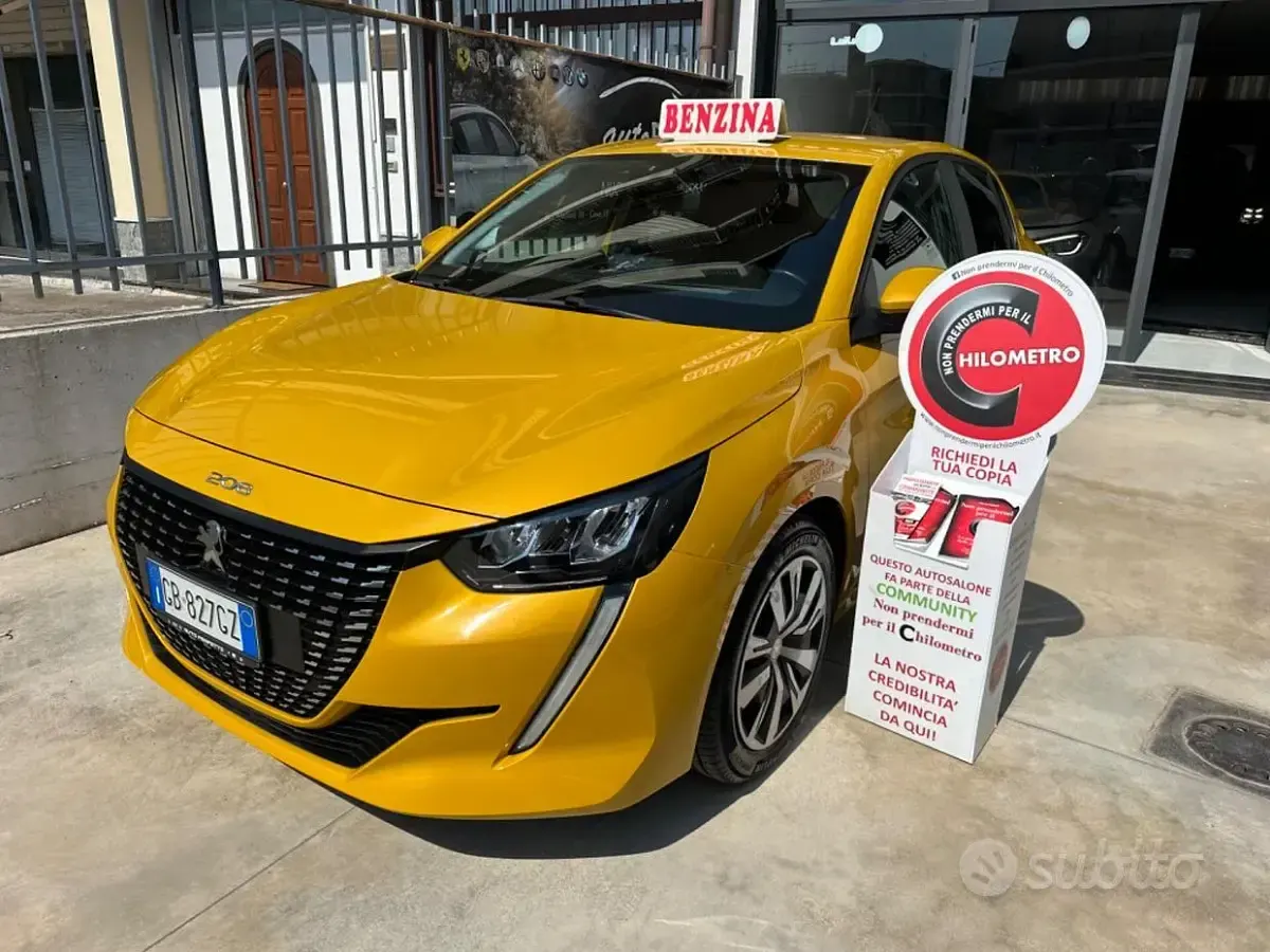 Usata Peugeot 208 Active 75 CV (55 kW) 2020 Giallo Utilitaria