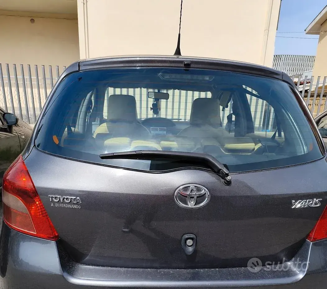 Usata Toyota Yaris 87 CV (63 kW) 2008 Utilitaria