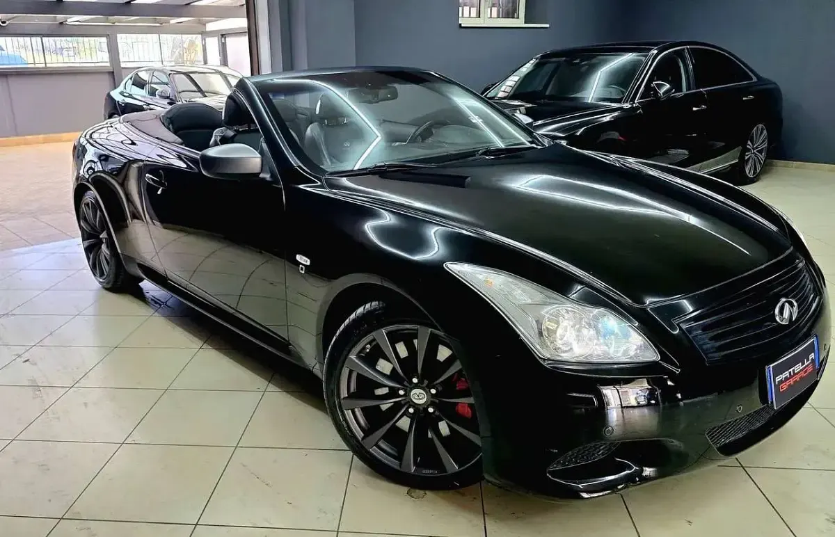 Usata Infiniti G37 Premium 320 CV (235 kW) 2011 Nero Coupé