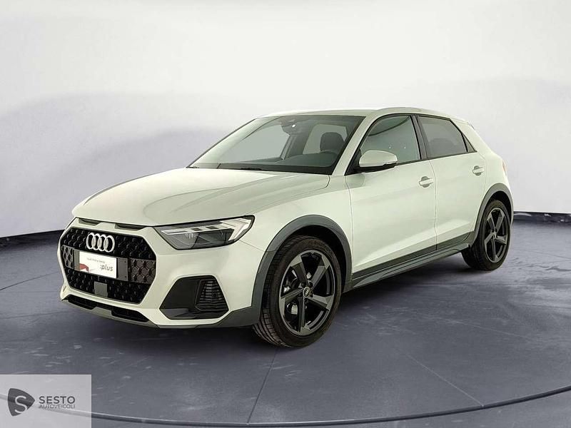 Argento Usata 2023 Audi A1 S-Line Due volumi | 27.200 € (Cara) - Immagine 1/4