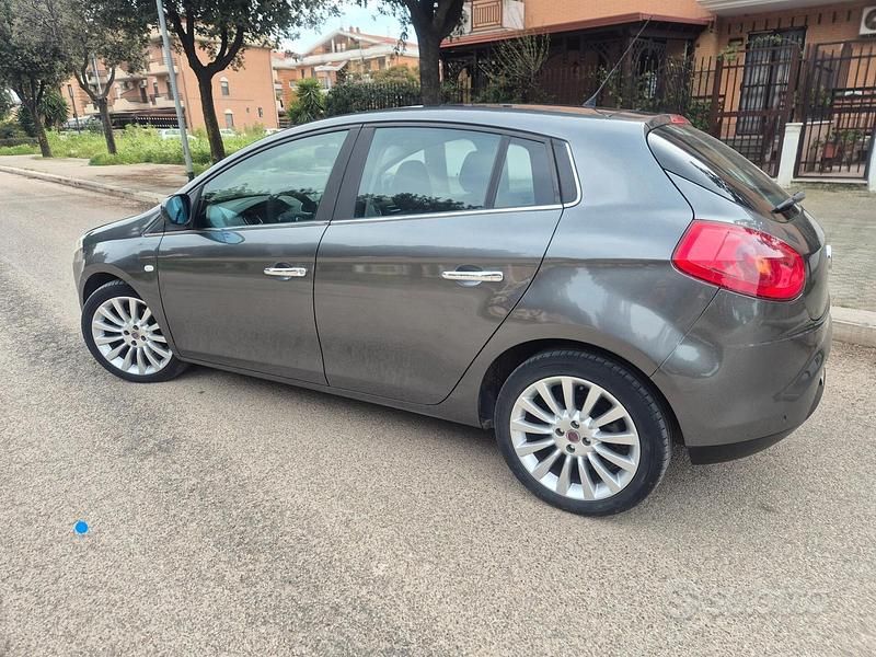 Usata Fiat Bravo Emotion 120 CV (88 kW) 2009 Marrone Utilitaria