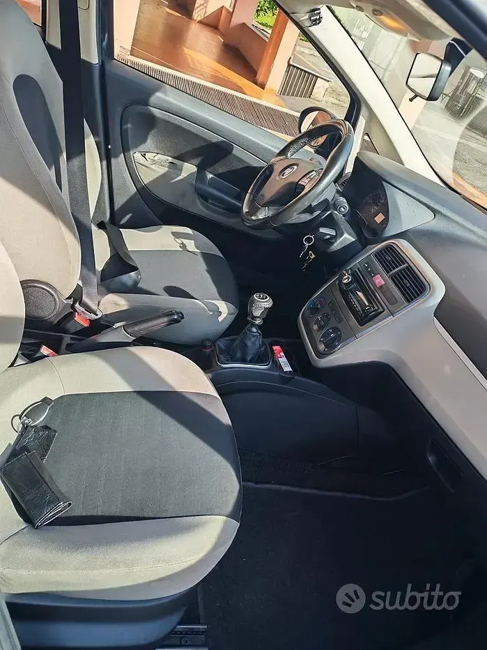 Usata Fiat Grande Punto 65 CV (47 kW) 2006 Utilitaria
