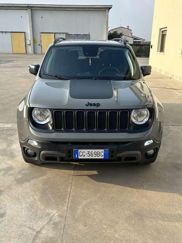Usata Jeep Renegade Trailhawk 179 CV (131 kW) 2022 Grigio SUV
