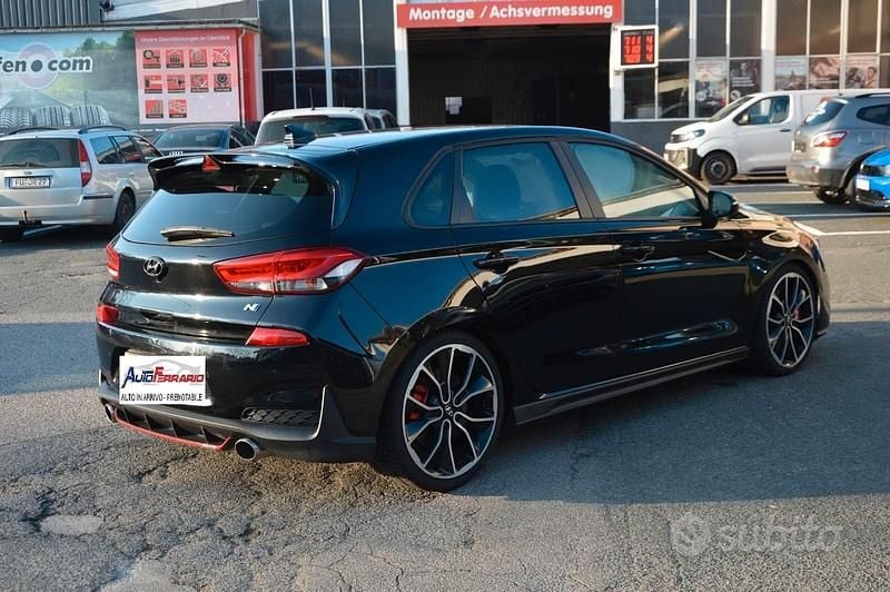 Usata Hyundai i30 274 CV (201 kW) 2020 Nero Berlina
