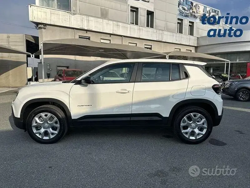 Nuova Jeep Avenger Altitude 101 CV (74 kW) 2025 Bianco SUV