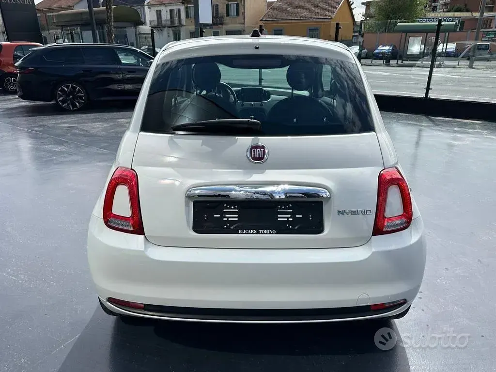 Usata Fiat 500 Lounge 69 CV (50 kW) 2023 Bianco metallizzato Utilitaria