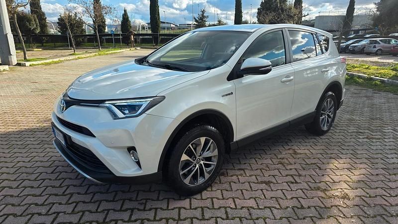 Usata Toyota RAV4 Hybrid 154 CV (113 kW) 2017 Bianco SUV