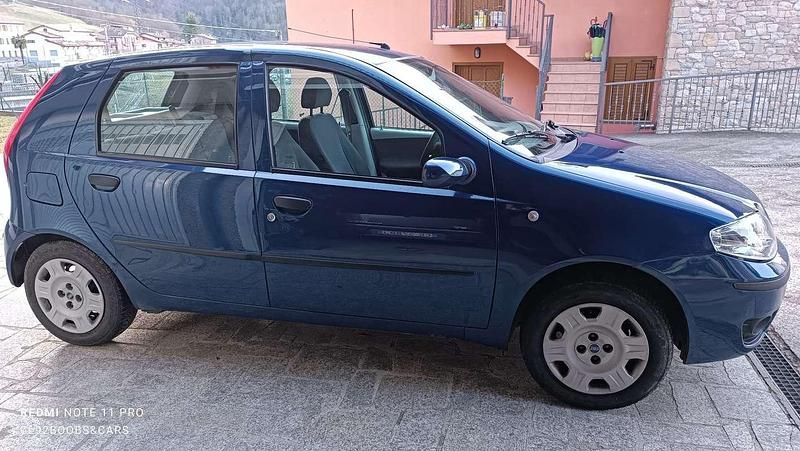 Usata Fiat Punto 60 CV (44 kW) 2004 Utilitaria