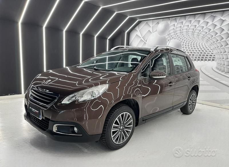 Usata Peugeot 2008 68 CV (50 kW) 2015 Marrone SUV