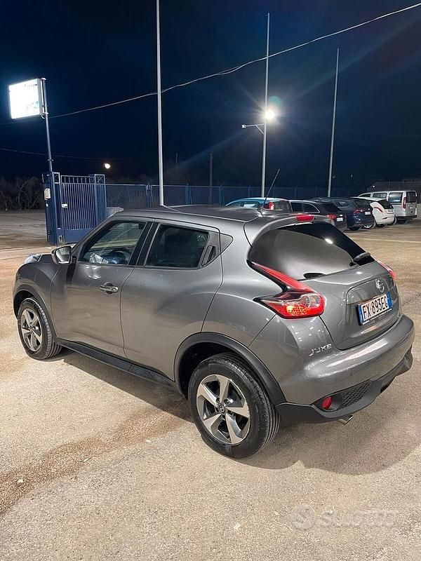 Usata Nissan Juke N-Connecta 110 CV (80 kW) 2019 Grigio SUV