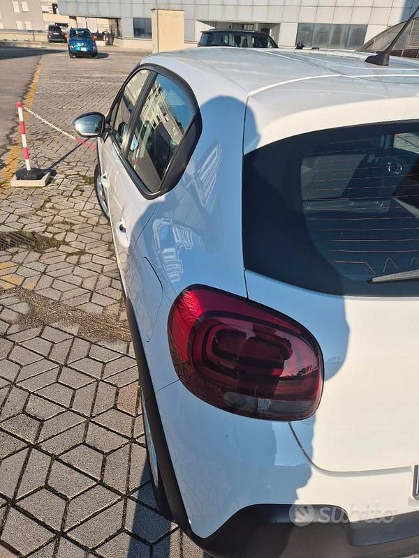 Usata Citroën C3 101 CV (74 kW) 2019 Bianco Berlina