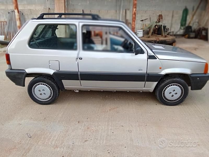 Usata Fiat Panda 54 CV (39 kW) 2002 Grigio Utilitaria