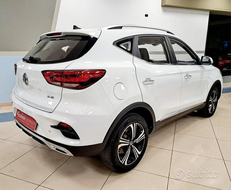 Bianco Usata 2022 MG ZS Comfort Tre volumi | 13.900 € (Buon prezzo) - Immagine 1/4