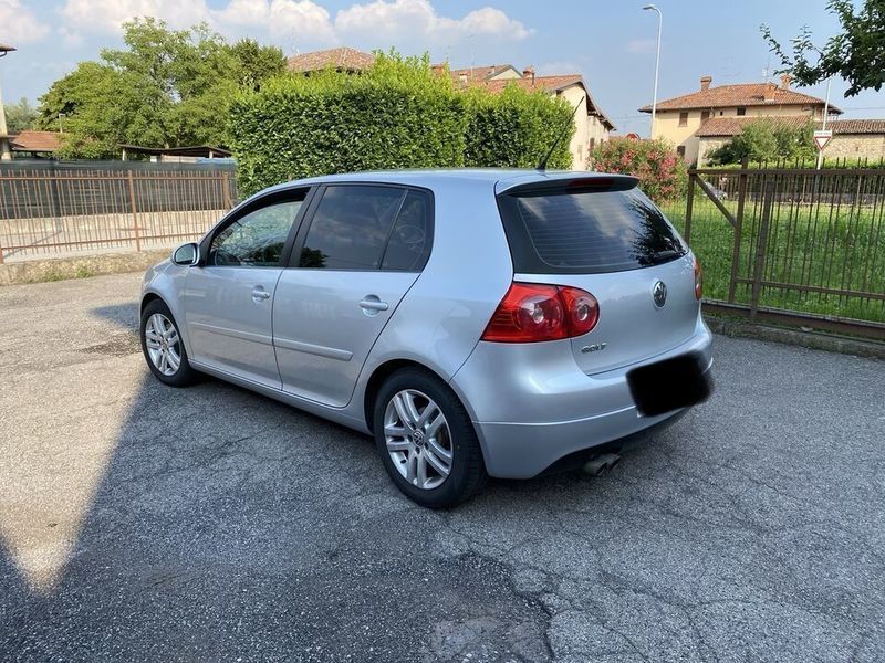 Venduto VW Golf V 1.6 5p benzina/gpl . auto usate in vendita