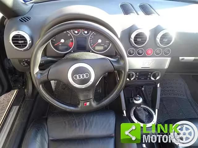 Usata Audi TT Roadster 150 CV (110 kW) 2003 Nero Cabrio