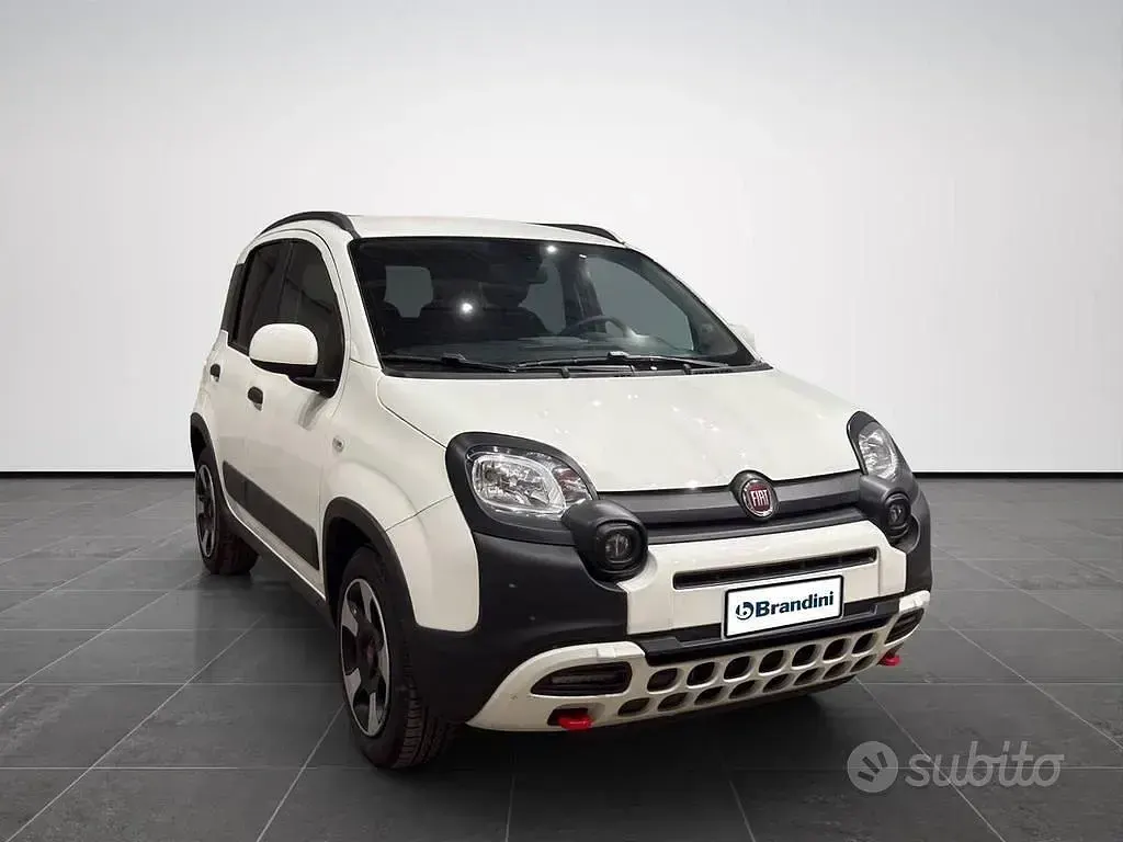 Usata Fiat Panda Cross Cross 70 CV (51 kW) 2024 Bianco Utilitaria