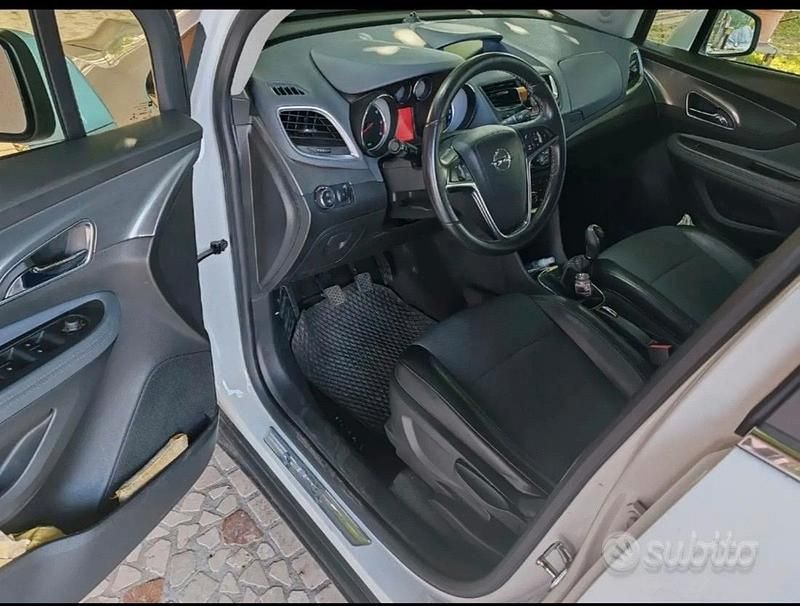 Usata Opel Mokka 130 CV (95 kW) 2014 Bianco SUV