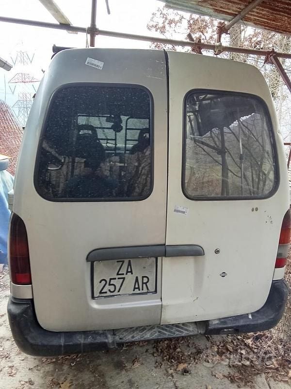 Usata Nissan Vanette 75 CV (55 kW) 1997 Bianco Monovolume