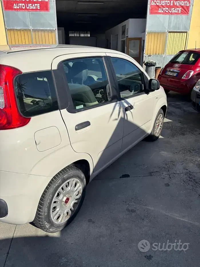Usata Fiat Panda Lounge 69 CV (50 kW) 2016 Beige Utilitaria