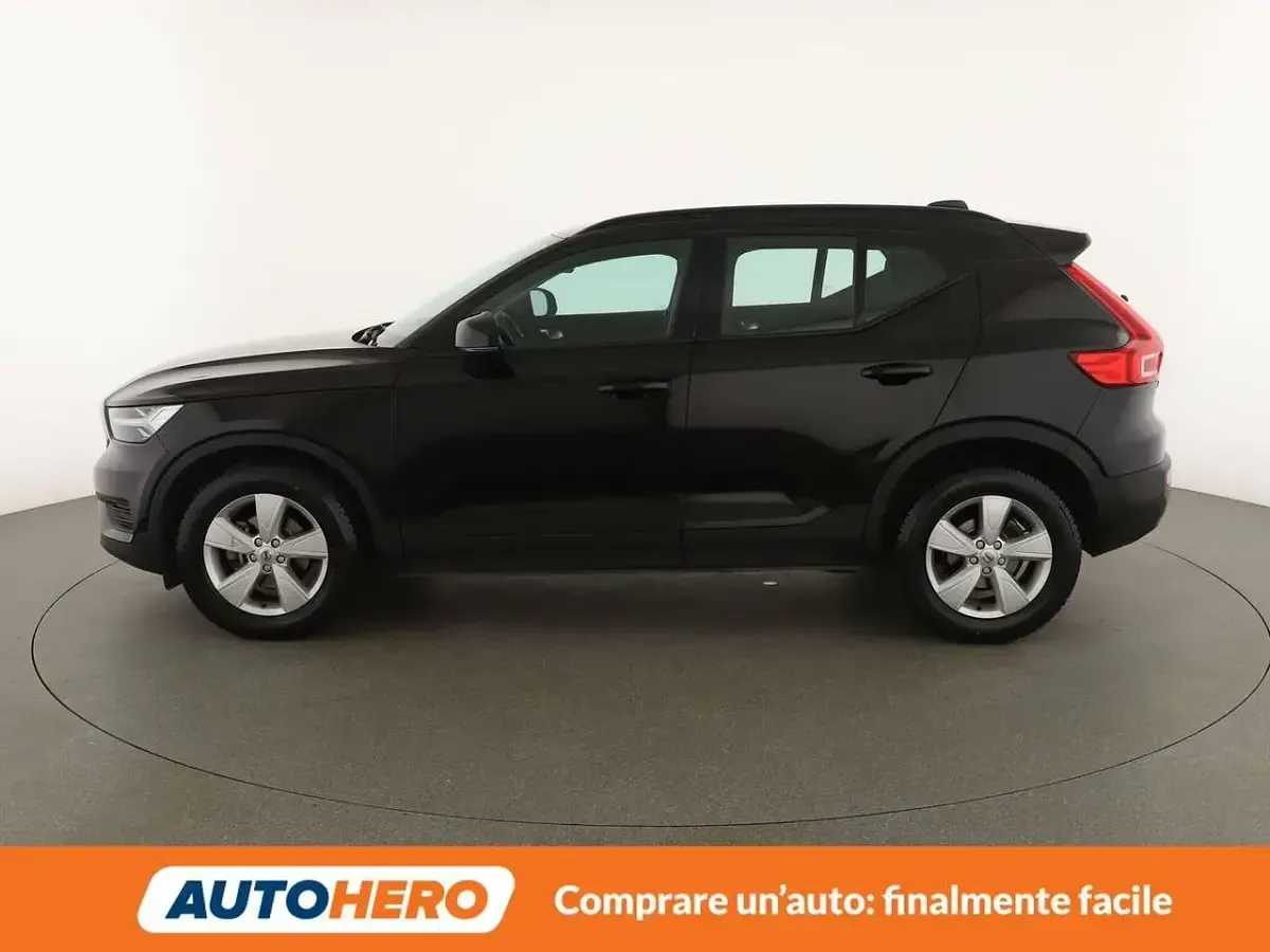 Usata Volvo XC40 129 CV (94 kW) 2022 Nero SUV