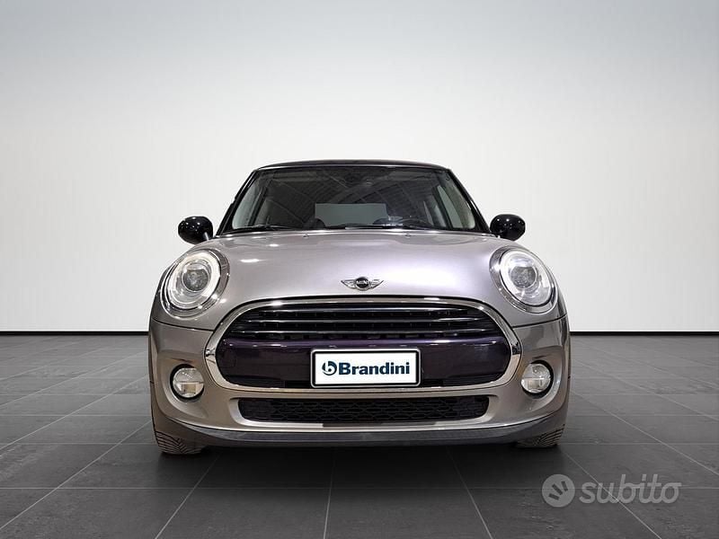 Usata Mini Cooper D 116 CV (85 kW) 2018 Grigio Utilitaria
