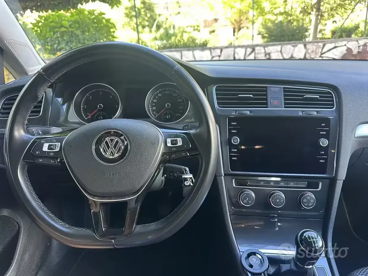 Usata VW Golf VII 115 CV (84 kW) 2018 Grigio Berlina