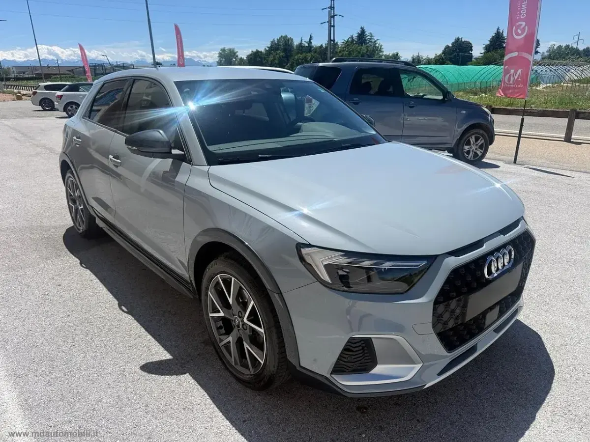 Usata Audi A1 116 CV (85 kW) 2020 Grigio SUV