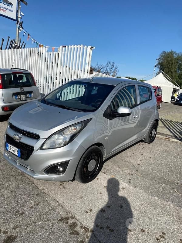 Grigio Usata 2014 Chevrolet Spark LS Utilitaria | 2800 € (Buon prezzo) - Immagine 1/4