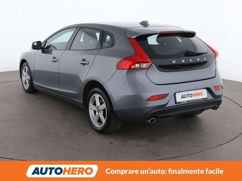 Usata Volvo V40 120 CV (88 kW) 2018 Grigio Station wagon
