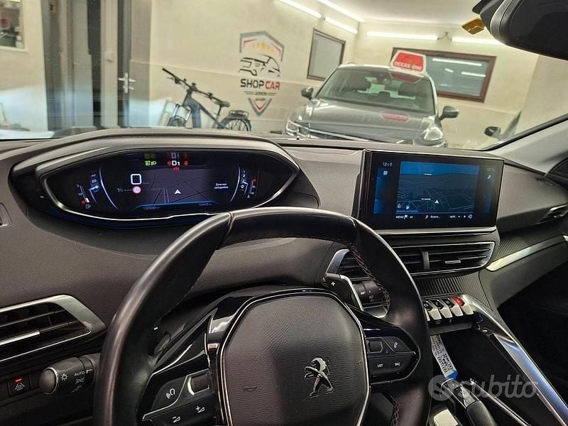 Usata Peugeot 3008 Active 131 CV (96 kW) 2022 Grigio SUV