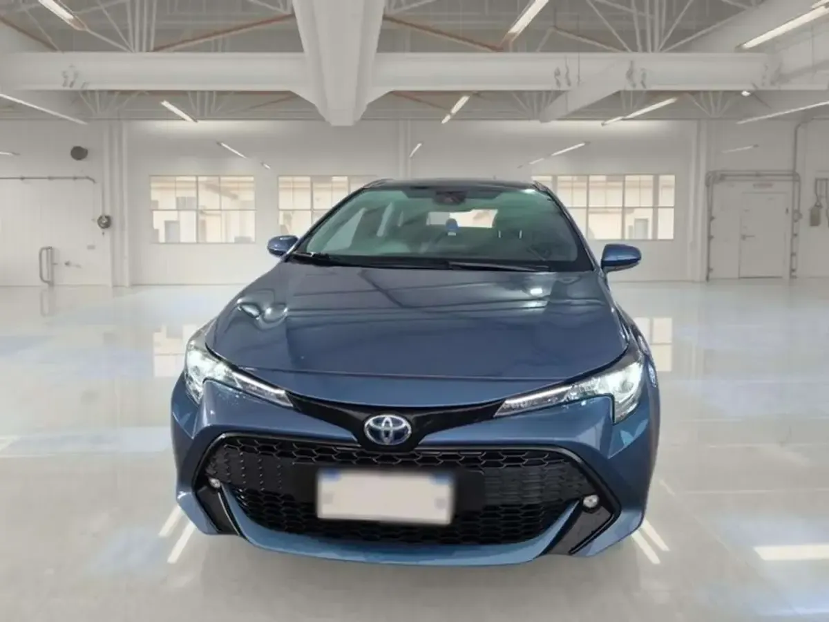 Usata Toyota Corolla Business Edition 152 CV (111 kW) 2022 Blu Station wagon