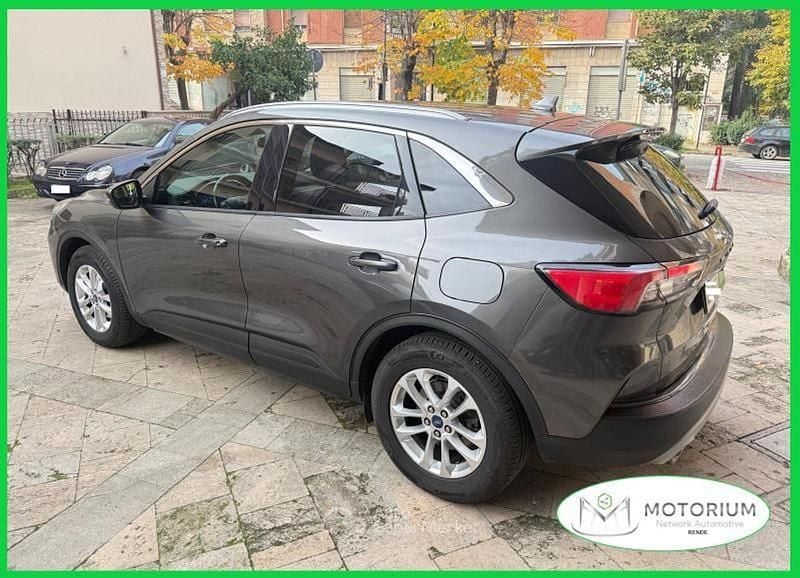 Usata Ford Kuga Titanium 120 CV (88 kW) 2021 Grigio SUV